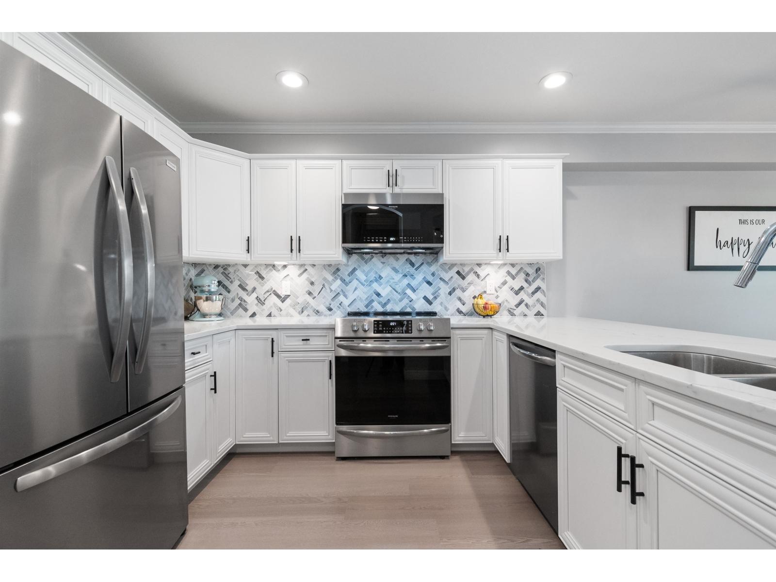 25 7475 GARNET DRIVE, Sardis West Vedder