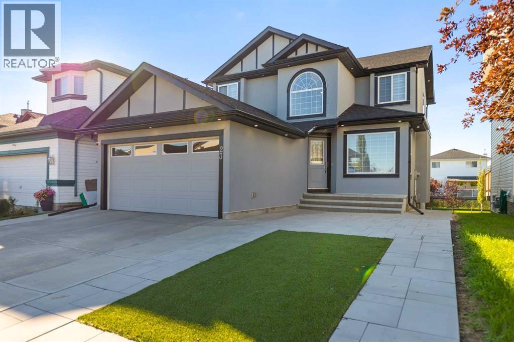 23 Anaheim Circle NE