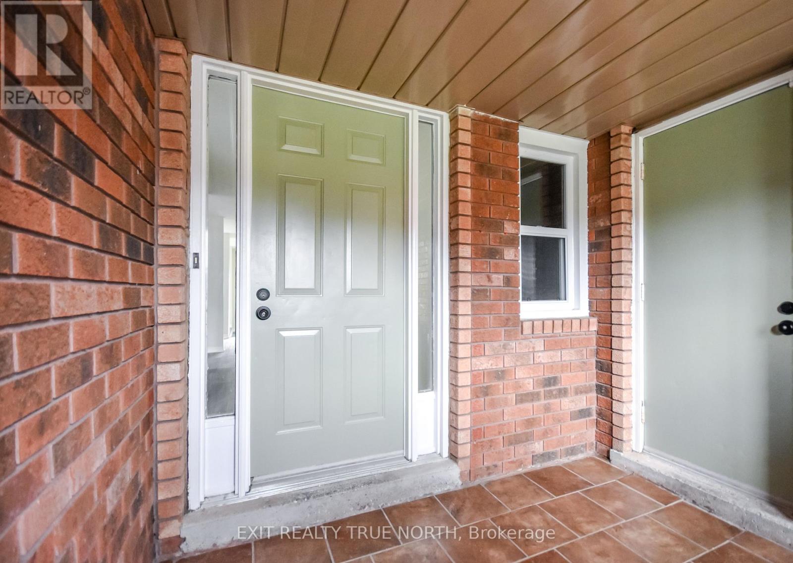 426 SUNNIDALE ROAD - Photo 2