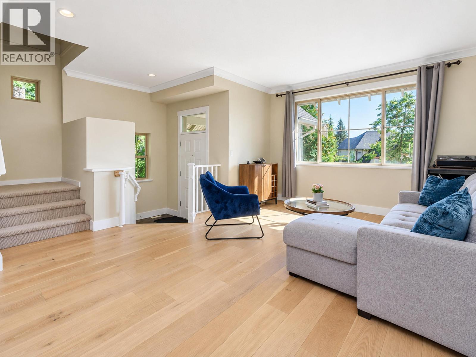 167 FERNWAY DRIVE