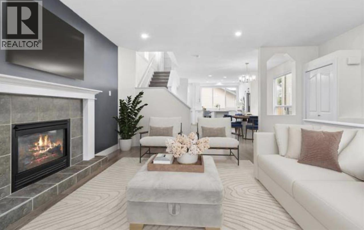 Upper 10320 243 ST