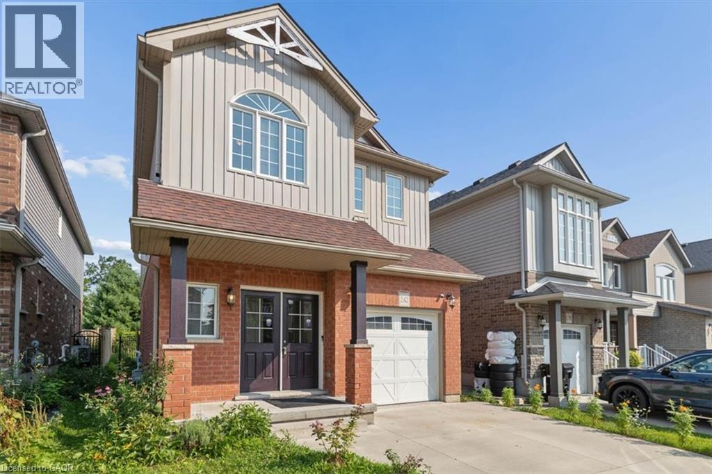 242 MOORLANDS Crescent