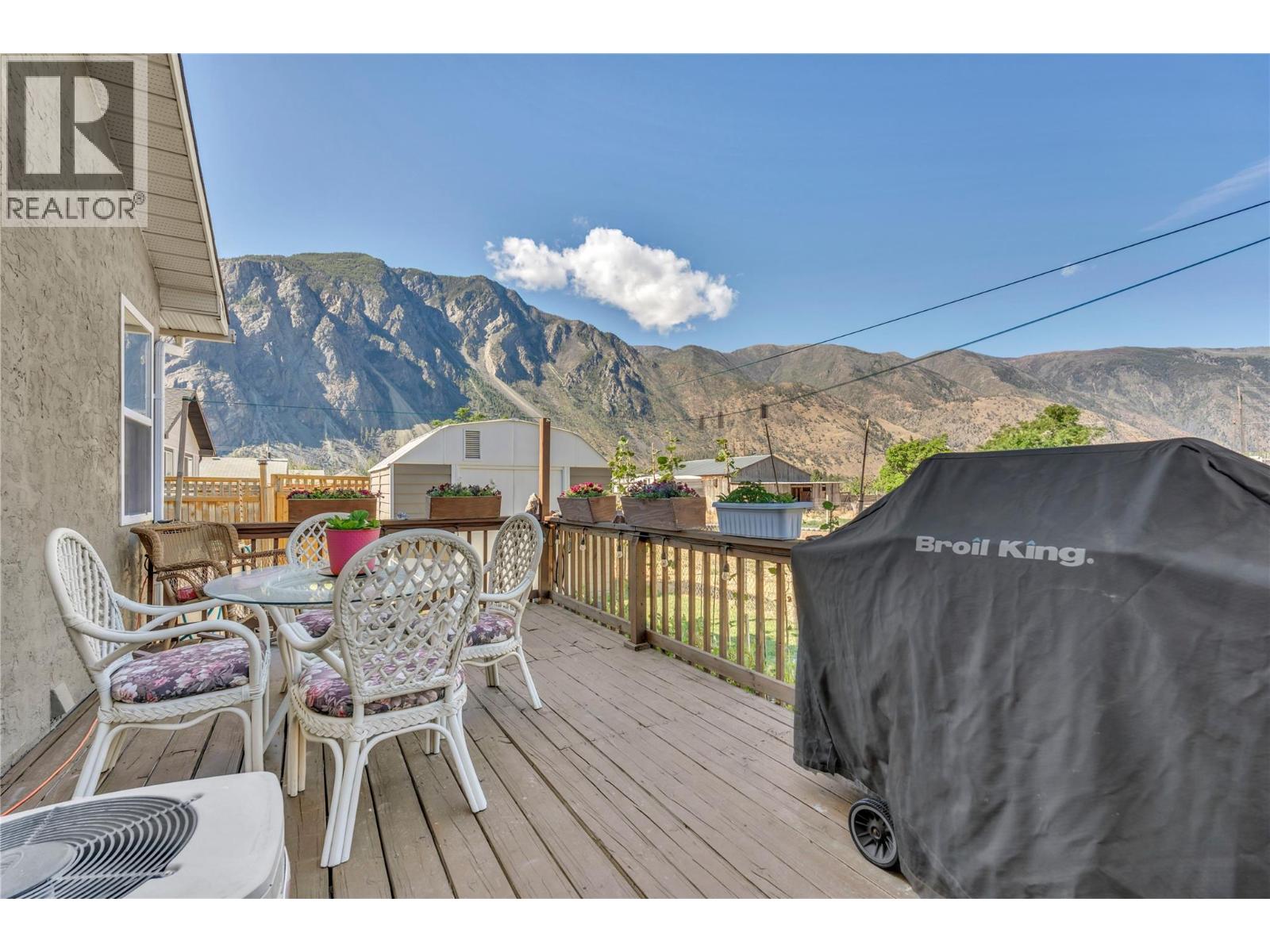 522 Vansanten Road Unit# 1