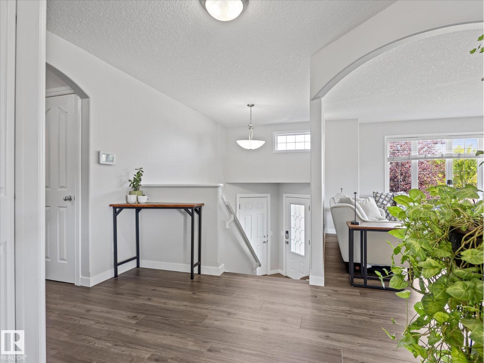 25 WILKINSON PL