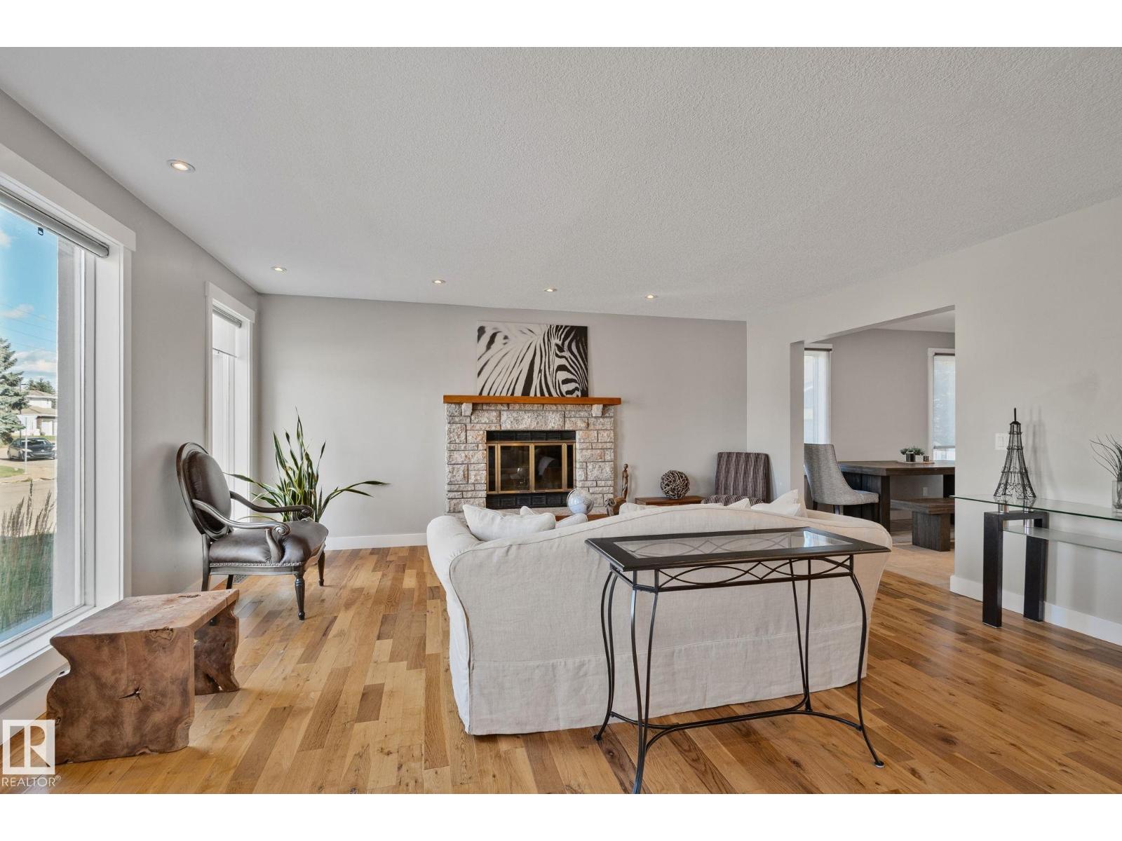 12403 29A AV NW