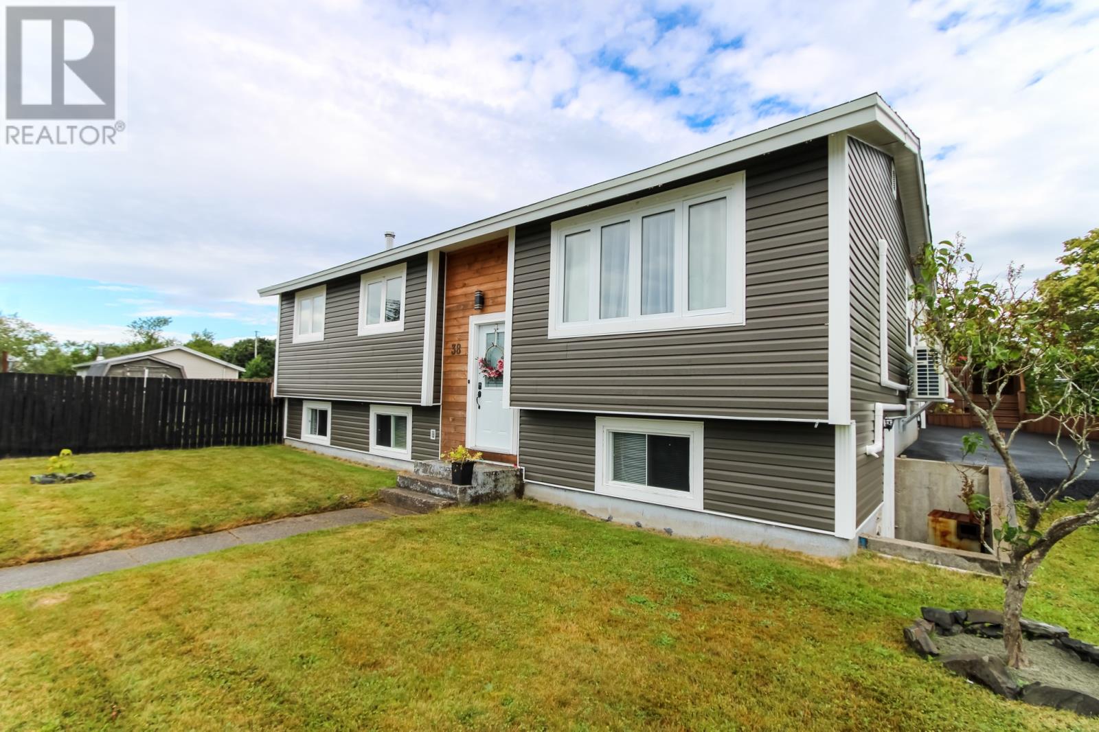 38 Keith Drive