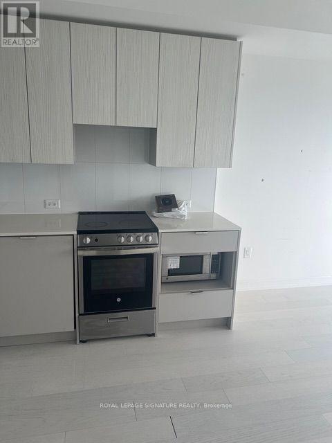 4808 - 3883 QUARTZ ROAD
