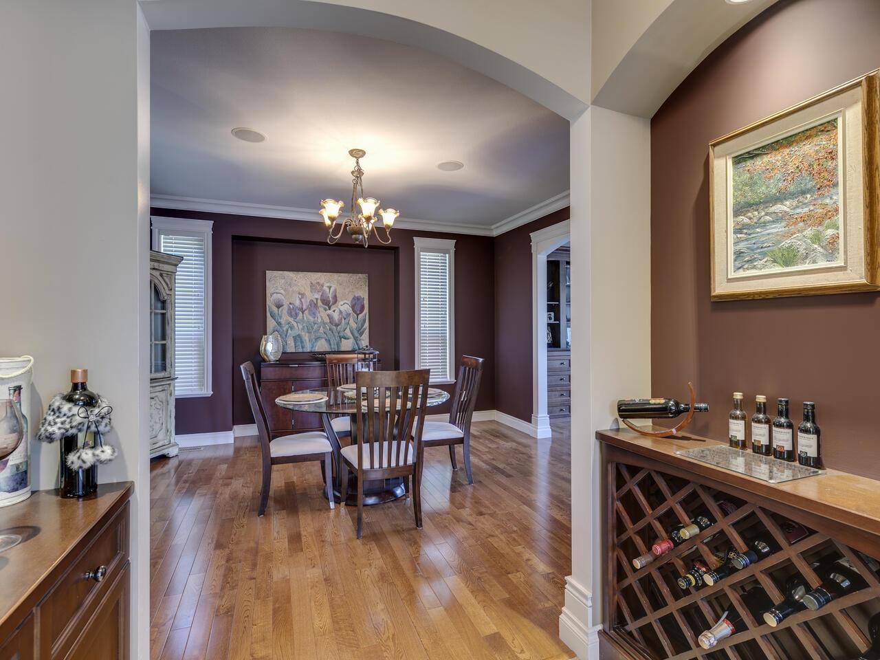 21 33925 ARAKI COURT