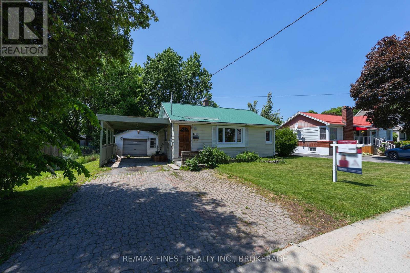 734 PORTSMOUTH AVENUE