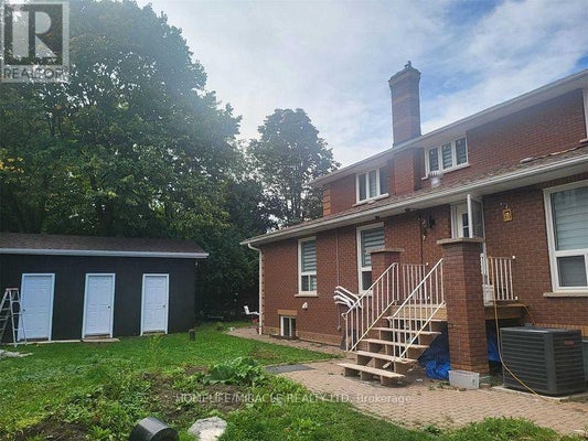59 Centre Rd, Uxbridge, ON 2