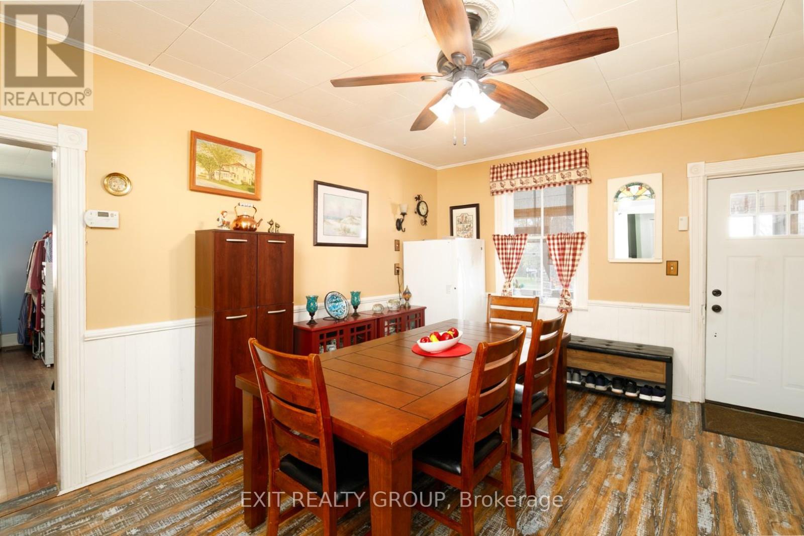 11368 HWY 62 - Photo 4