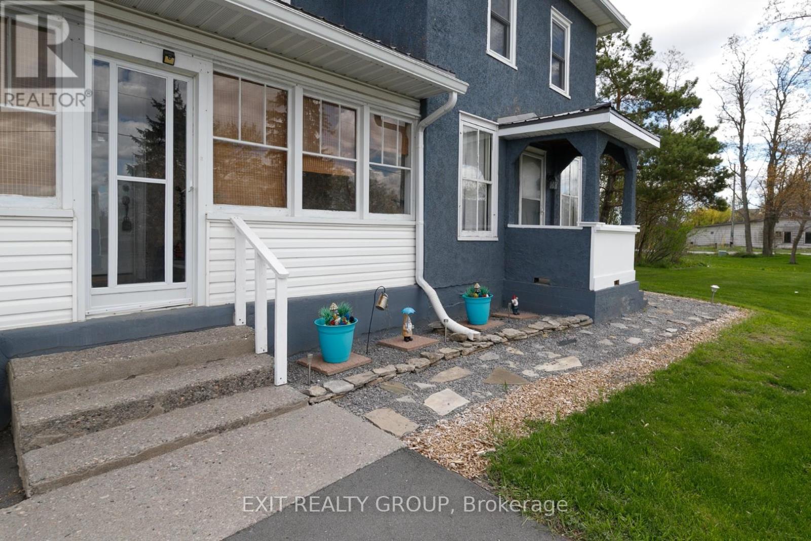 11368 HWY 62 - Photo 2