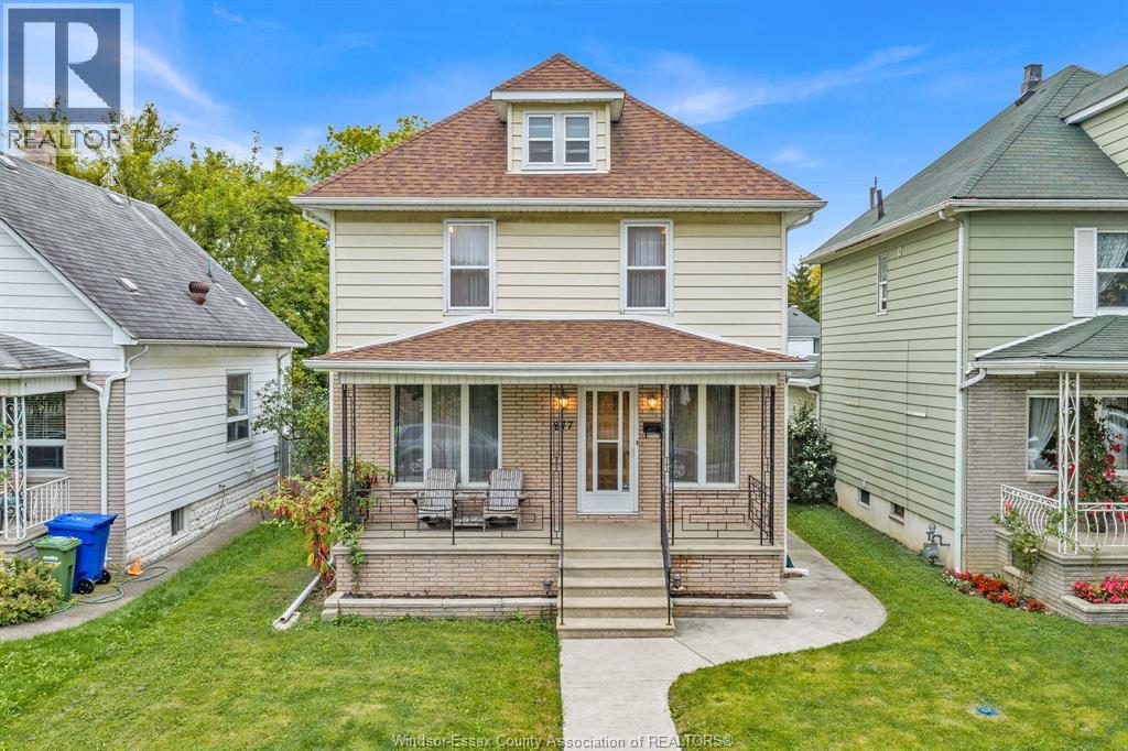 877 PIERRE AVENUE