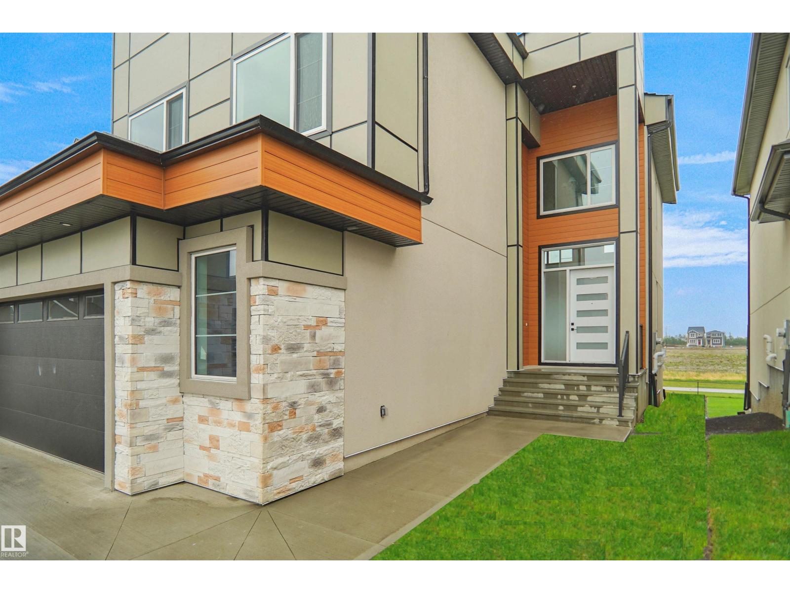 142 EDGEWATER CI