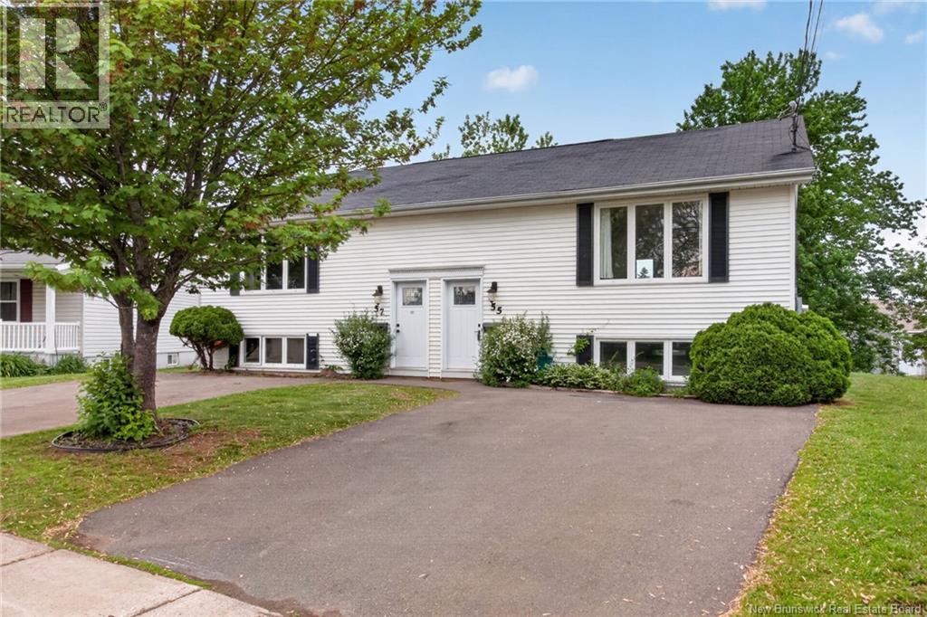 55-57 Galbraith Crescent - Photo 2