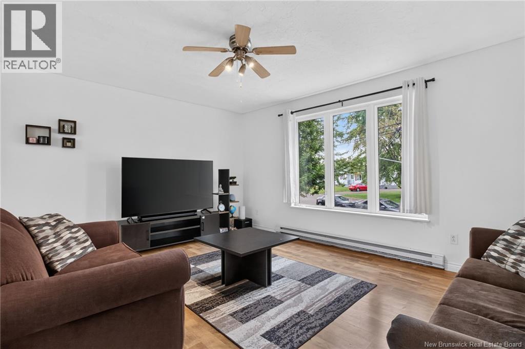 55-57 Galbraith Crescent - Photo 4