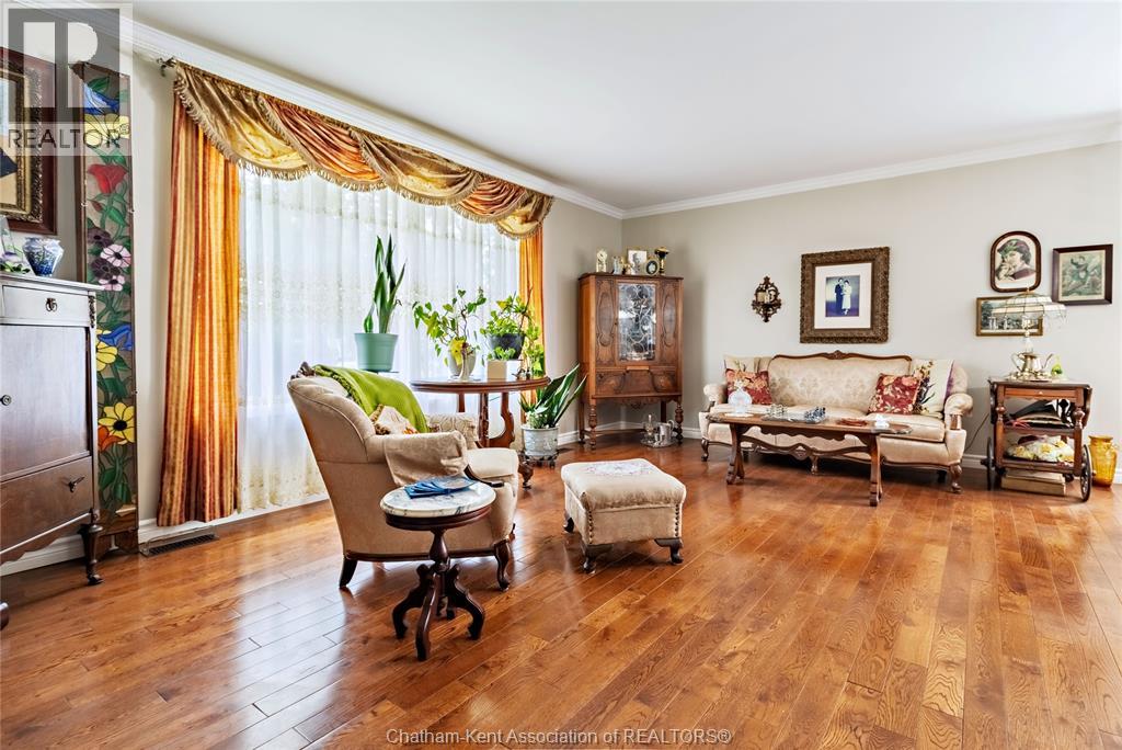 70 SIOUX DRIVE