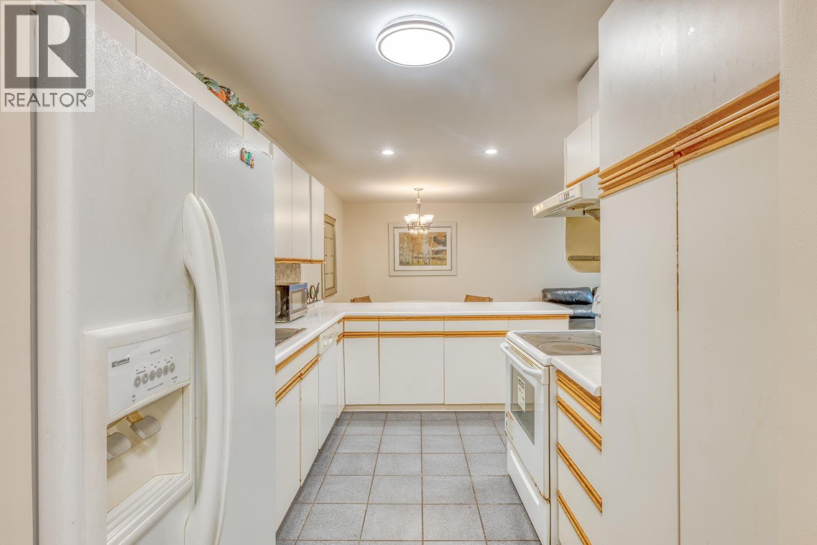 T4907 3980 CARRIGAN COURT