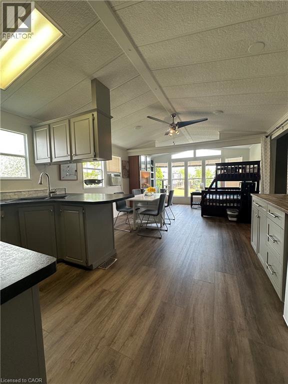 2325 VICTORIA Avenue Unit# 223 - Photo 4