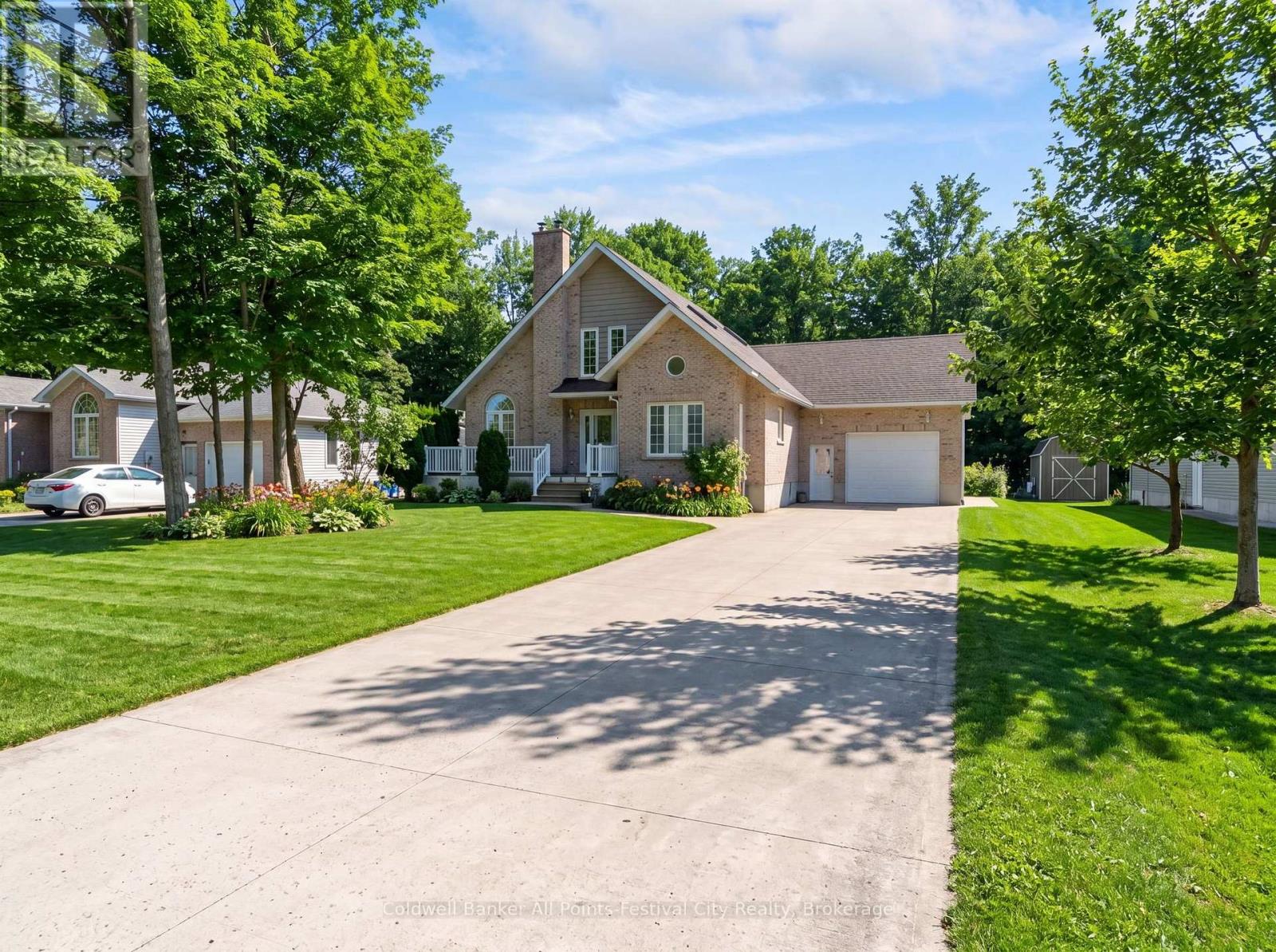 207 BIRCH CRESCENT