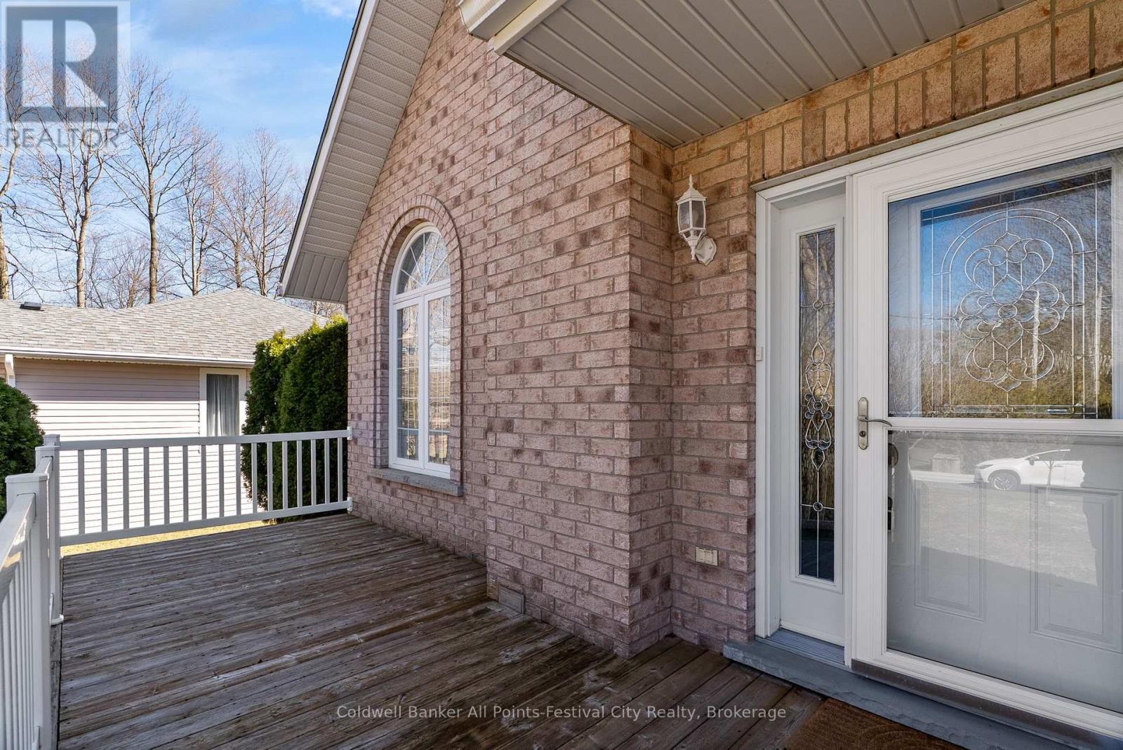 207 BIRCH CRESCENT