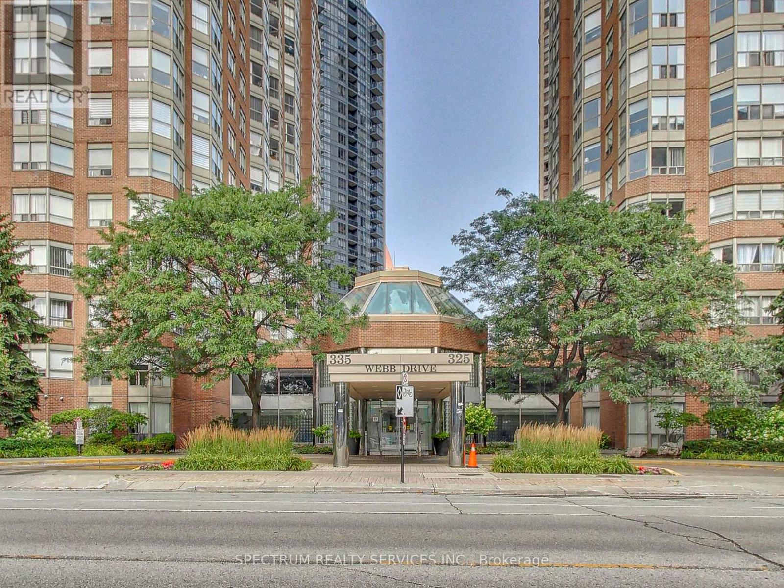 1603E - 325 WEBB DRIVE
