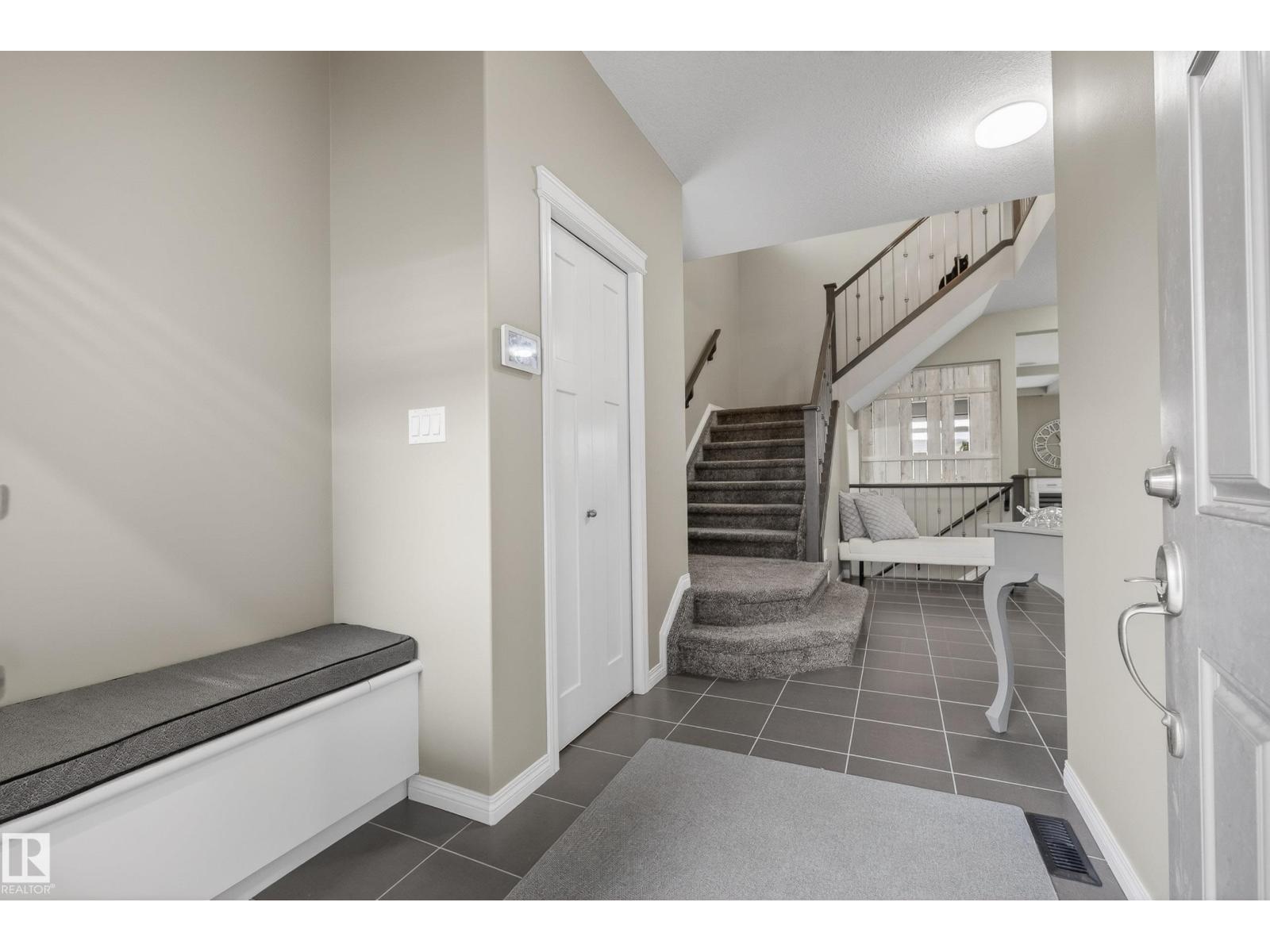 2110 53 ST SW