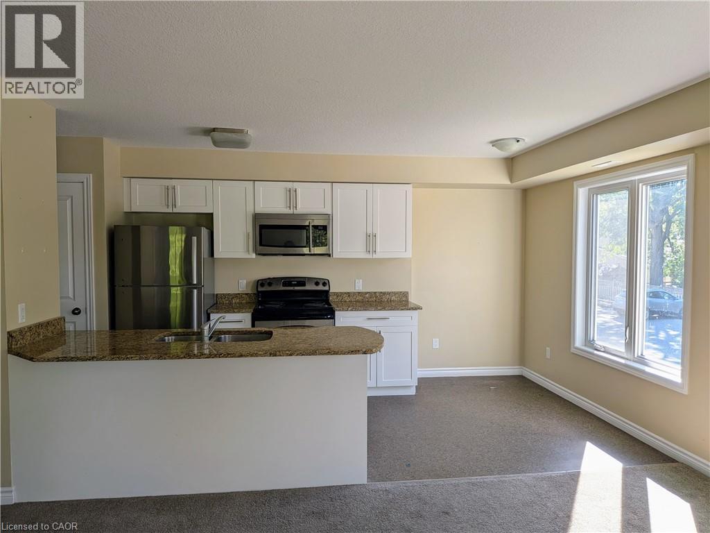 225 RIDDELL Street Unit# 33