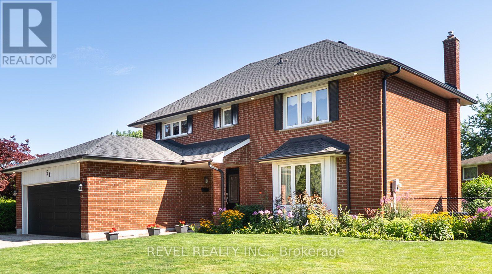 54 DANTE CRESCENT