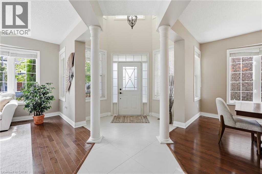2295 GLAZEBROOK Circle