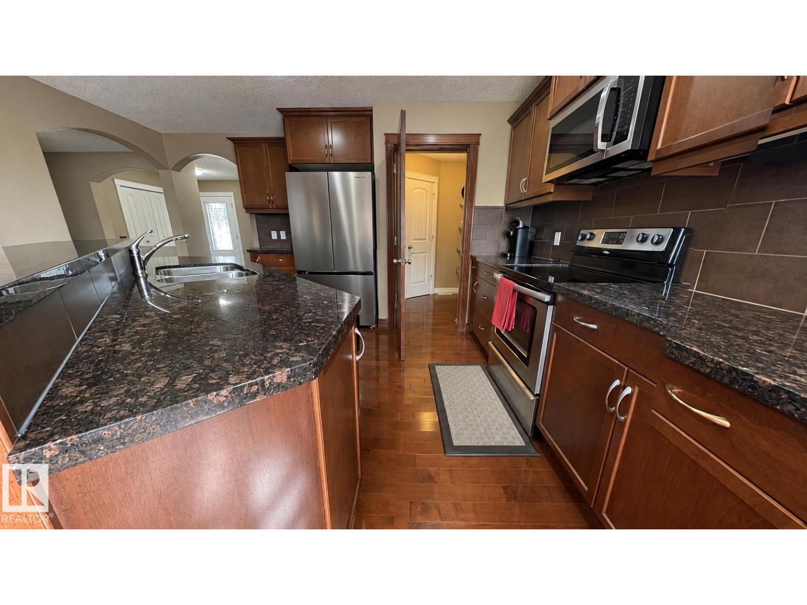 14504 141 ST NW