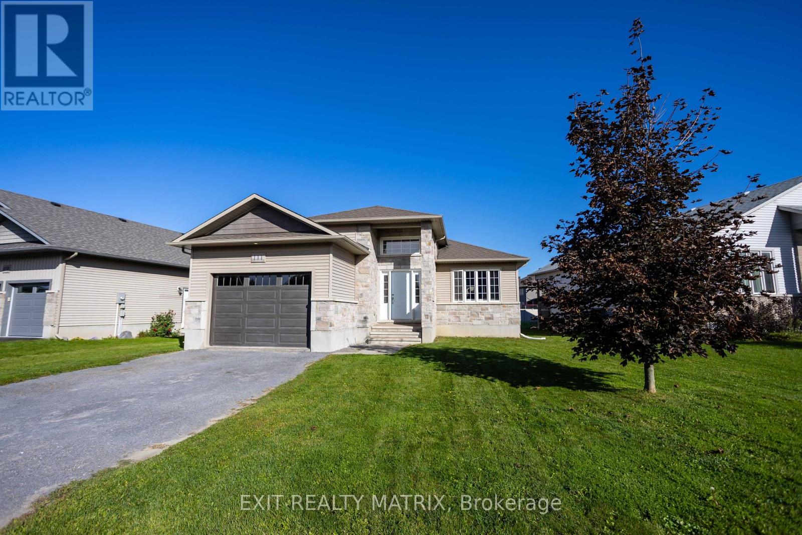 111 YORK CROSSING - Photo 2