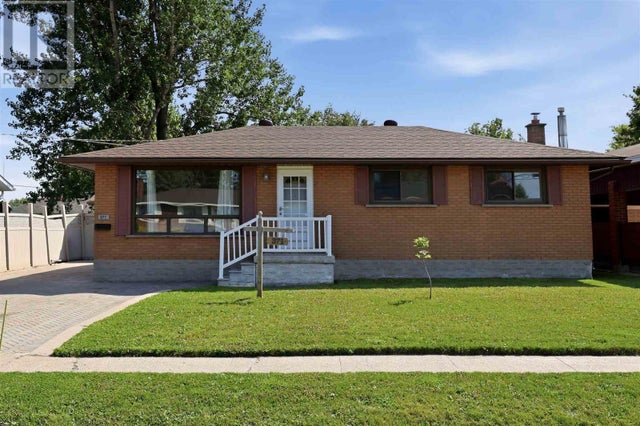 371 Doncaster RD