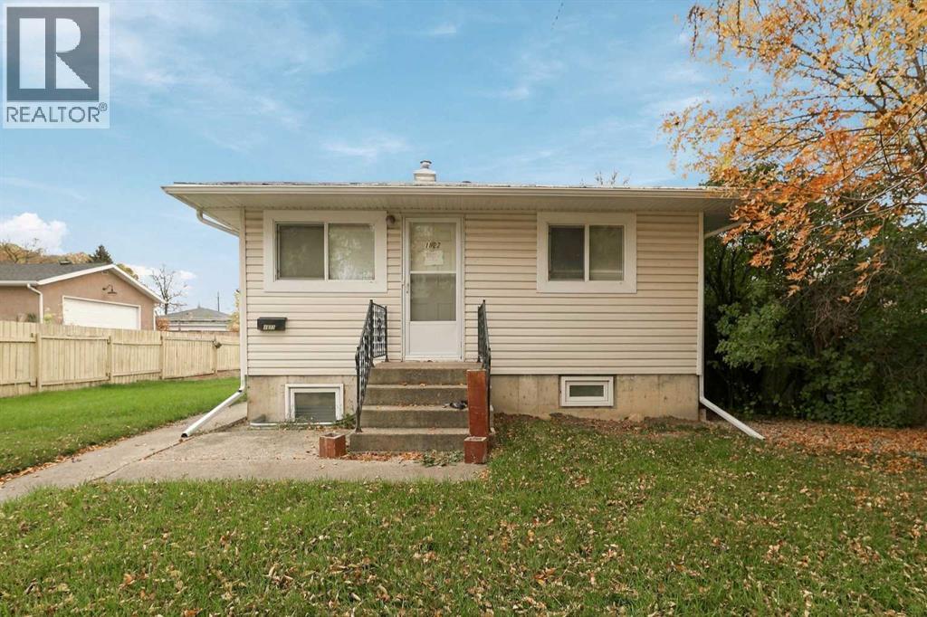 1822 1A AVENUE N, LETHBRIDGE, AB T1H 0B1 - Image 184555816.jpeg?d=l