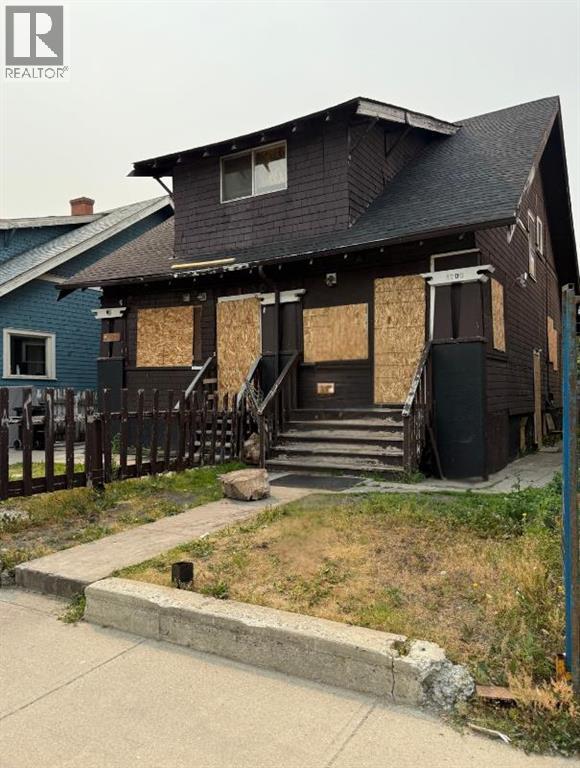 1703 12 Avenue SW