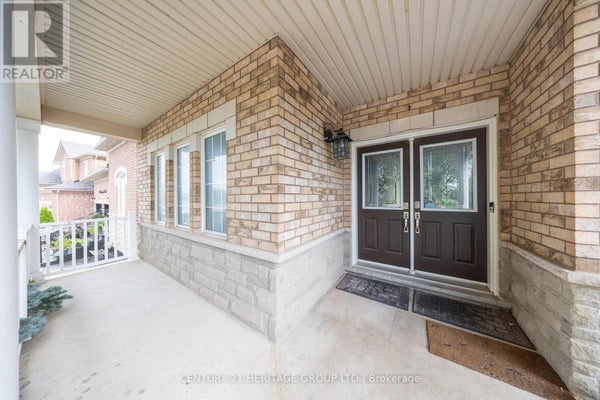 92 Edenbrook Hill Dr, Brampton (Fletcher'S Meadow), ON 2