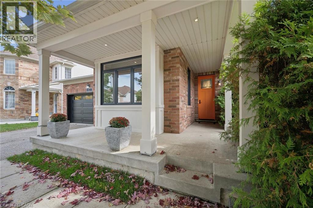 83 GLAZEBROOK Crescent