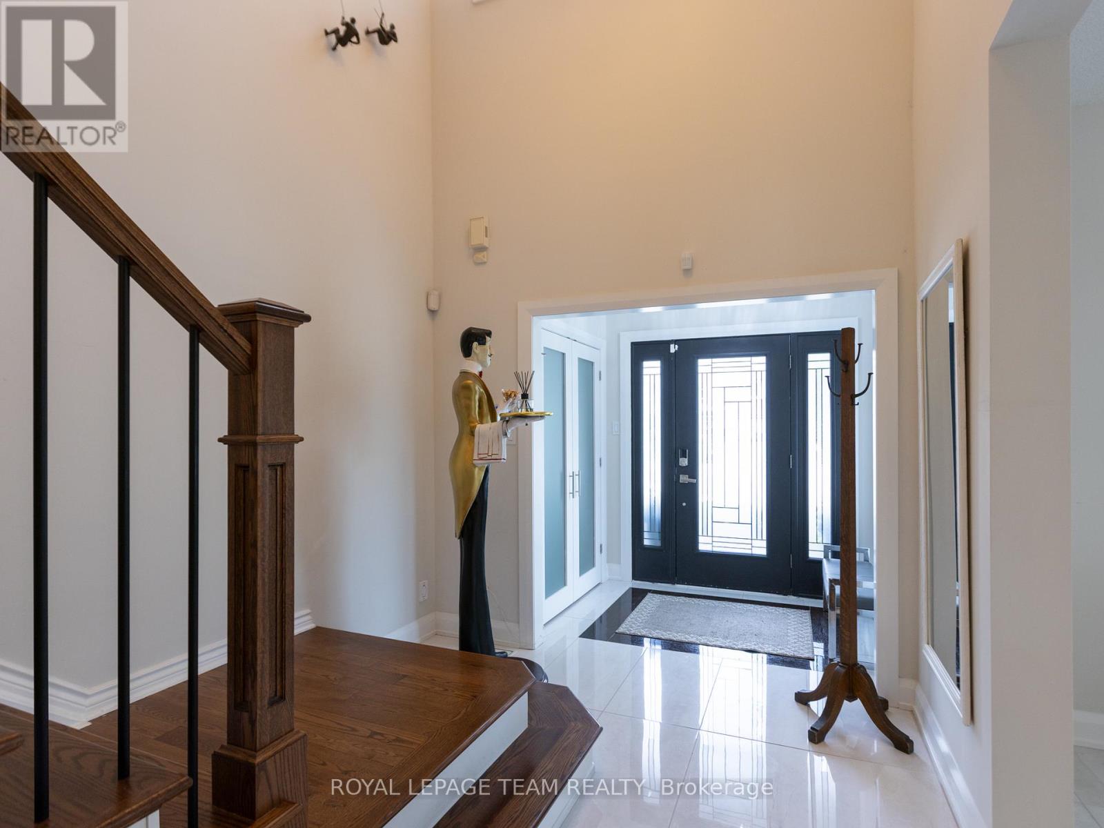 34 RIDEAUVIEW TERRACE