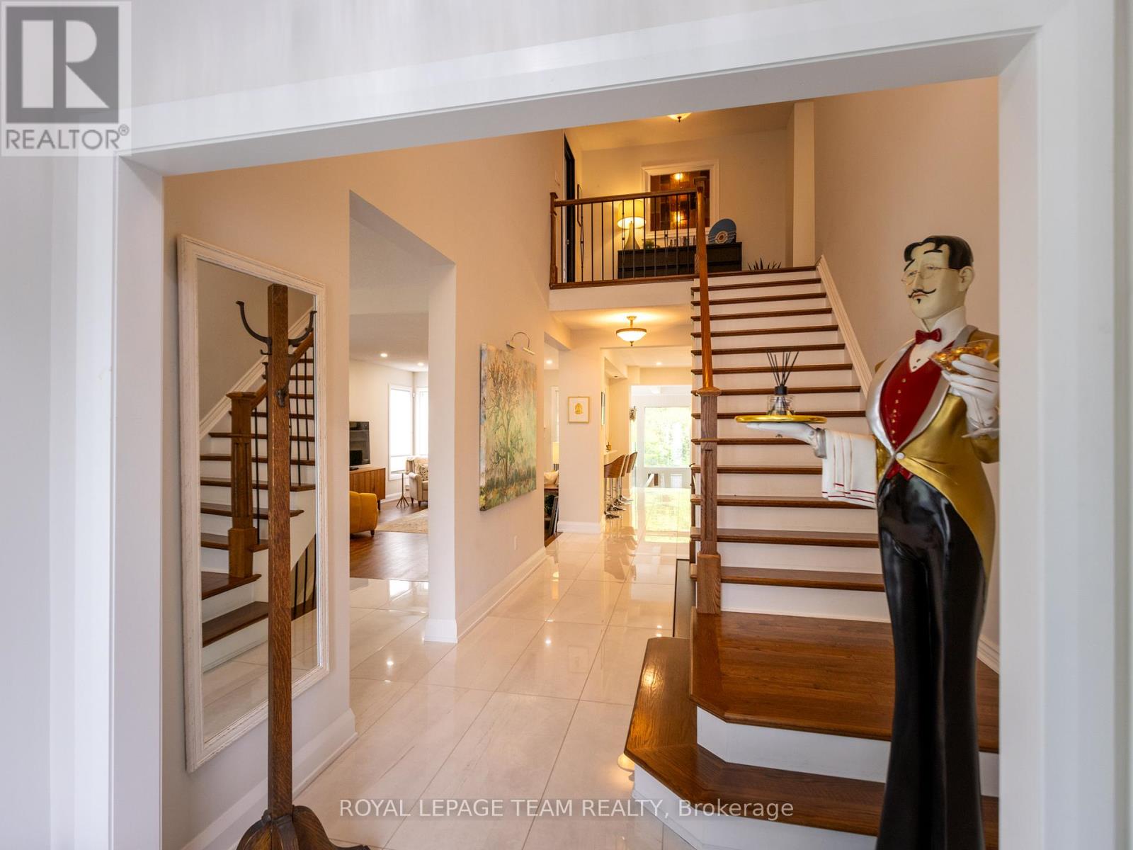 34 RIDEAUVIEW TERRACE