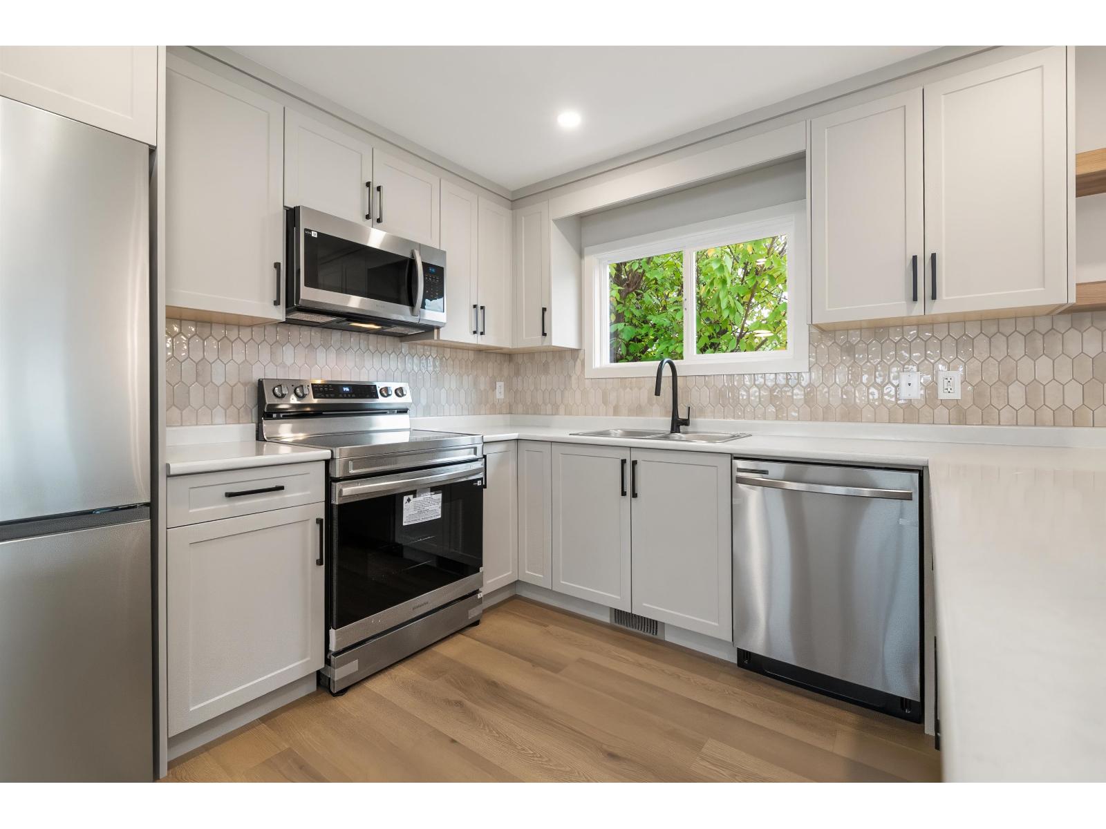 44 45640 WATSON ROAD, Garrison Crossing