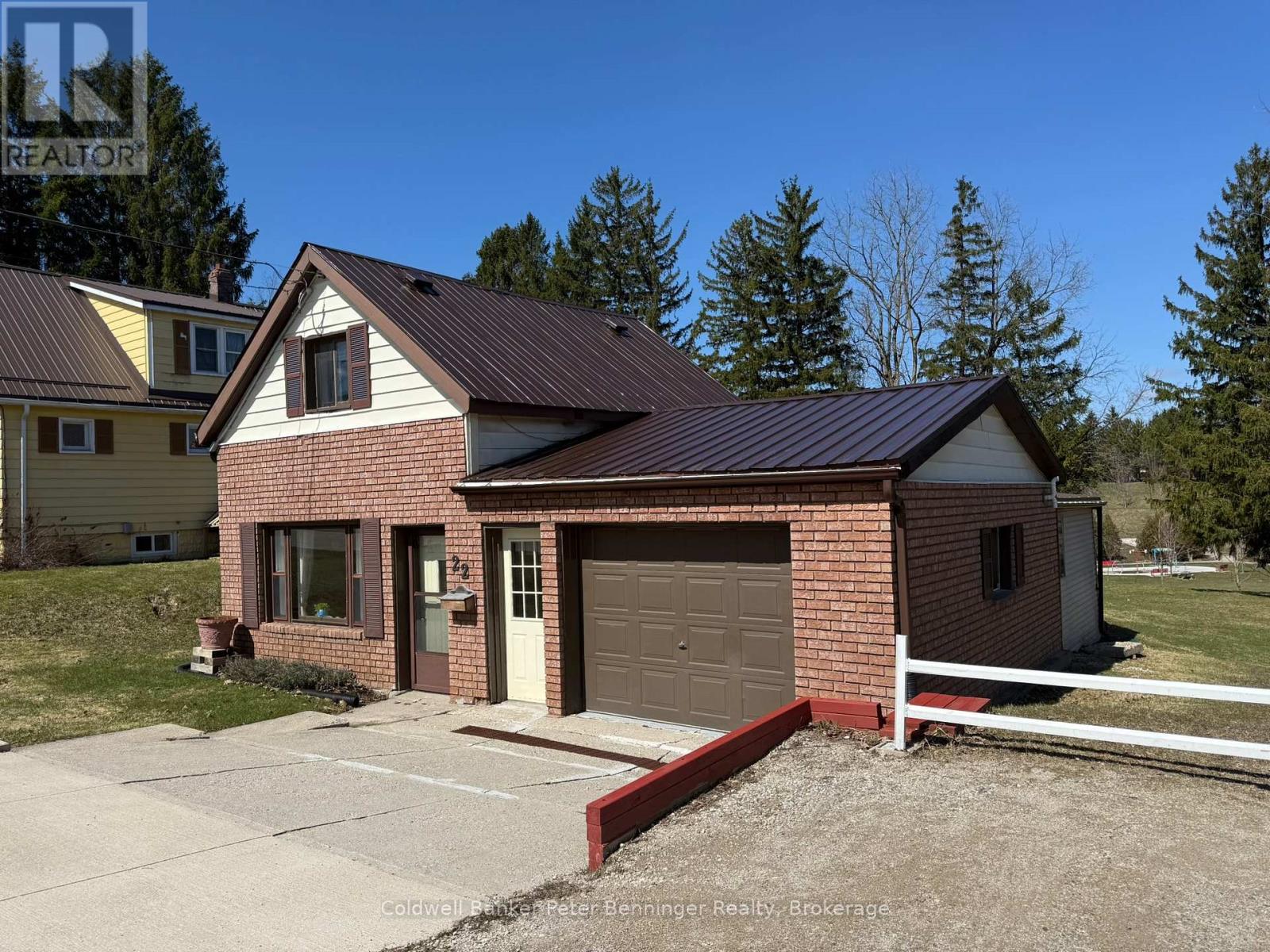 22 MCGIVERN STREET