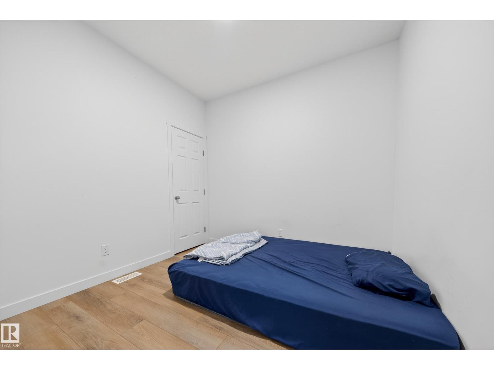 1684 12 ST NW