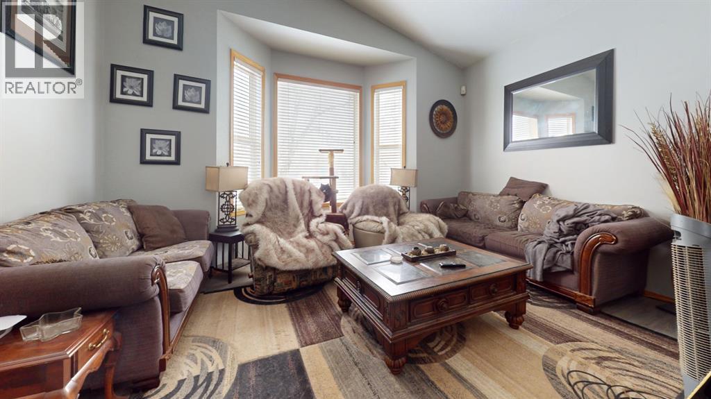213 Chilcotin Road W