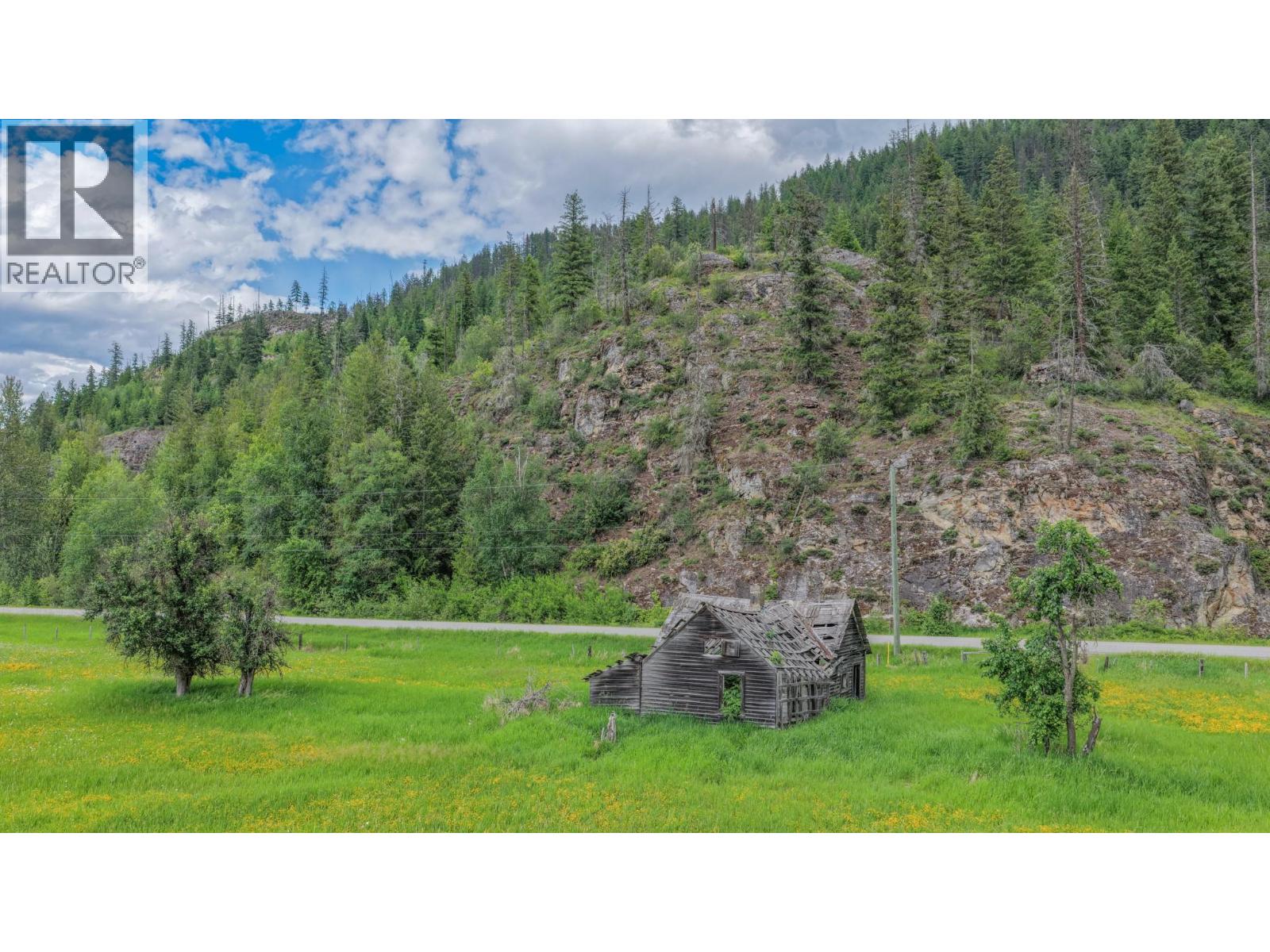 2996 Lumby Mabel Lake Road