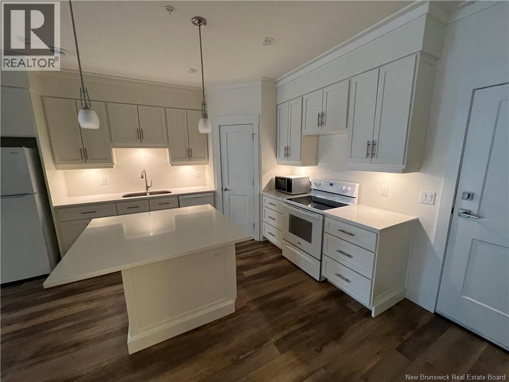 54 Hampton Road Unit# 206 - Photo 3