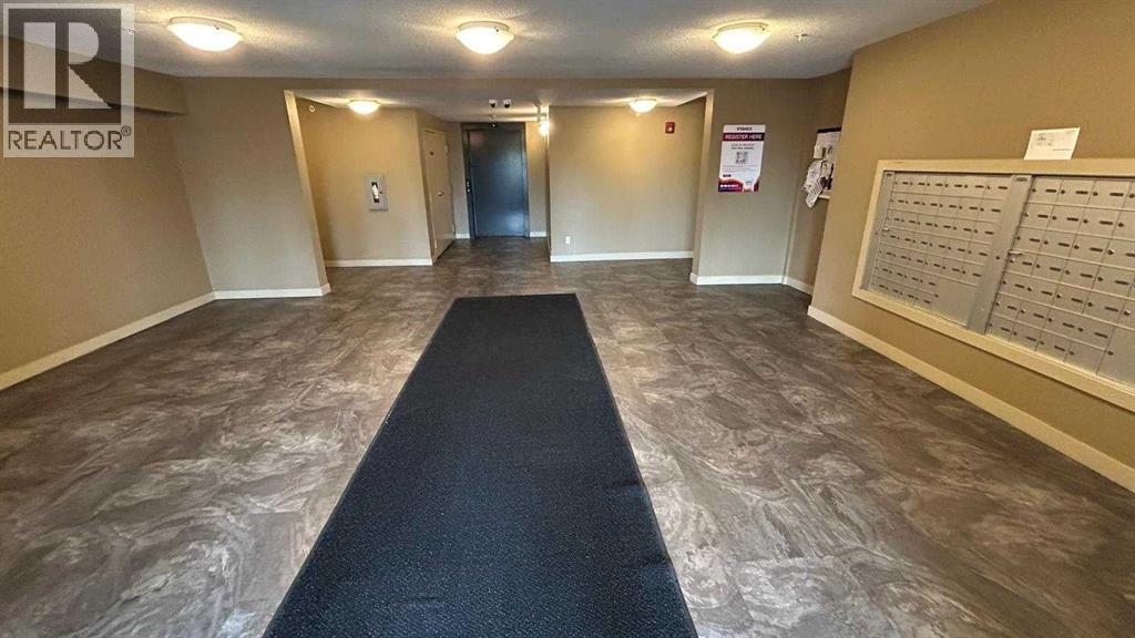 218, 5 Saddlestone Way NE