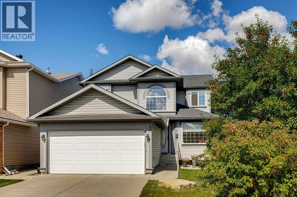 40 Country Hills Bay NW