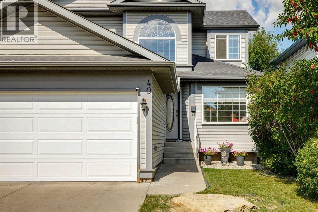 40 Country Hills Bay NW