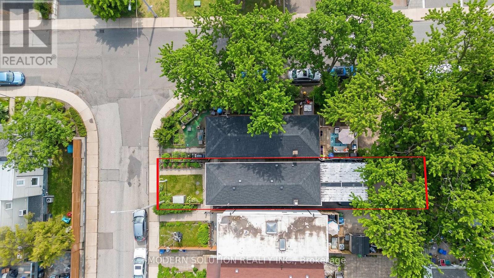 741 MILVERTON BOULEVARD