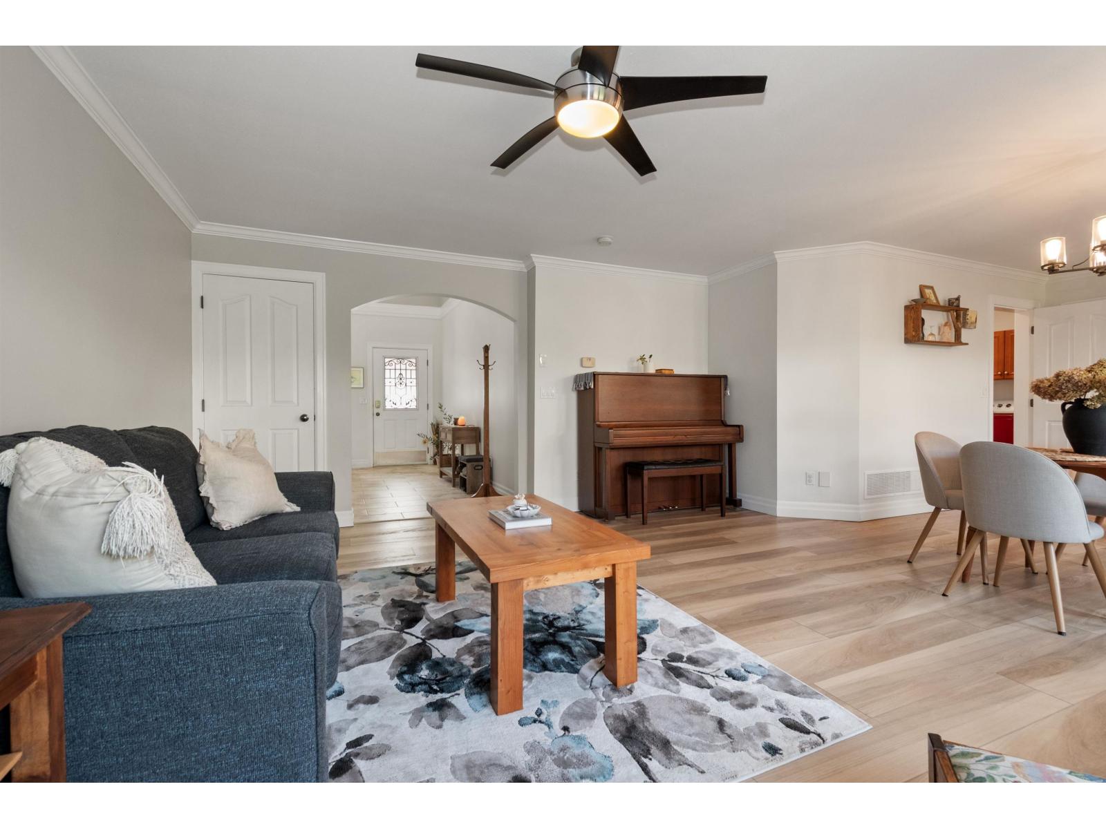 4 44523 MCLAREN DRIVE, Sardis South